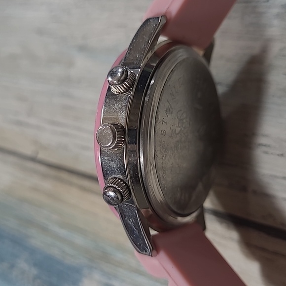 Geneva Silicone Watch Analog. - Picture 10 of 10